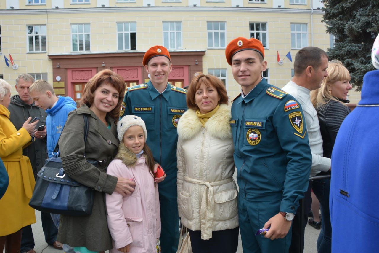 Сайт мчс железногорск красноярского. Сибирская пожарно-спасательная Академия МЧС России. Сибирская Академия МЧС Железногорск. Академия МЧС Новосибирск. Железногорск: Сибирская пожарно-спасательная Академия ГПС МЧС России.