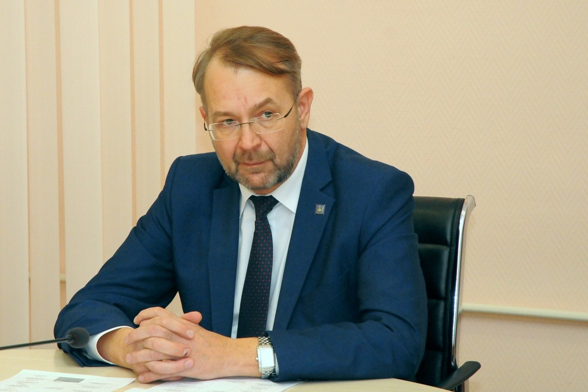 алексей гарнаушка мэр железногорска. карнаушко алексей владимирович железногорск. карнаушко мэр города железногорска курской области. мэр города железногорска. мэр города железногорска.