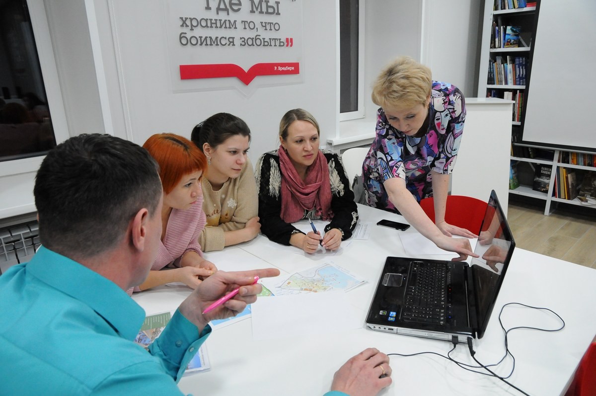 жители тверской области. новосибирцы или новосибирчане. картинки способы привлечения трафика. мэр города мыски. современный городской житель.