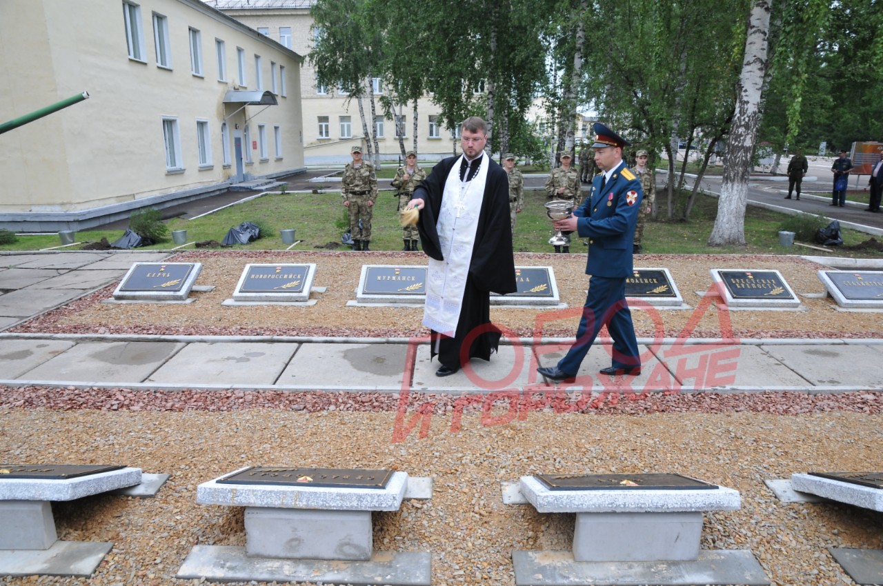 лос анджелес звездная аллея. аллея героев в магадане. аллея славы кашира-2. 3377 железногорск воинская часть. танки в кургане.